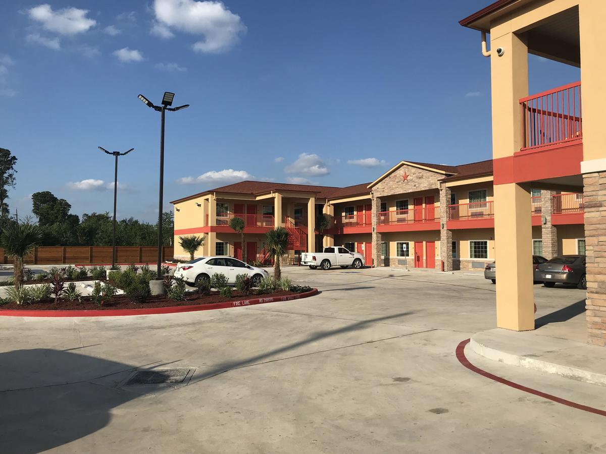 Scottish Inn & Suites - Iah Airport Humble Exterior photo